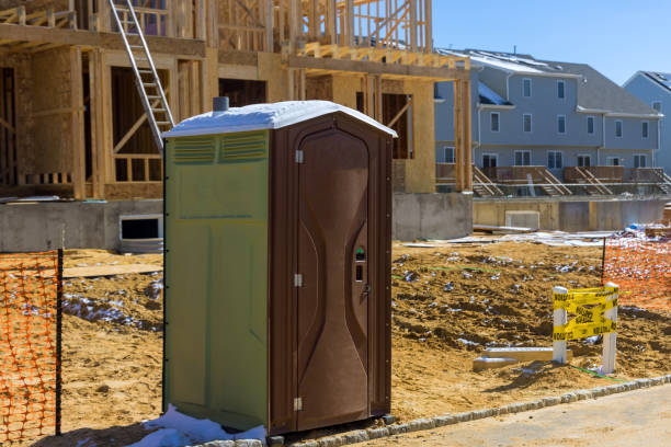 Best Porta potty rental near me  in Perrysburg, OH
